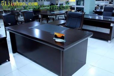 龍華觀瀾二手辦公用品回收指南 屏風、辦公沙發、空調、電腦等一站式服務